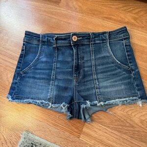 American Eagle Size 8 Denim Shorts